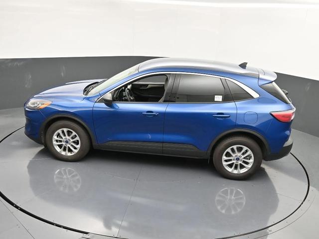 Photo of 2022 Atlas Blue Metallic Ford Escape