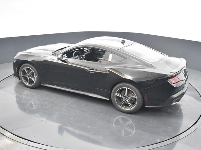 Photo of 2025 Shadow Black Ford Mustang