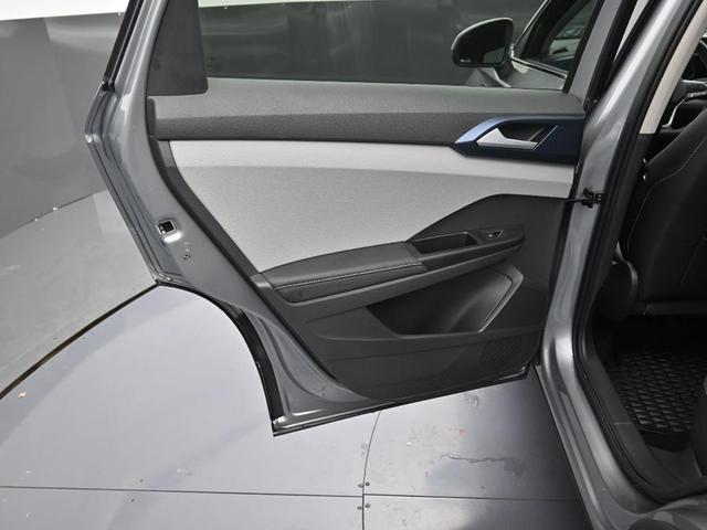 Photo of 2024 Pyrite Silver Metallic Volkswagen Taos