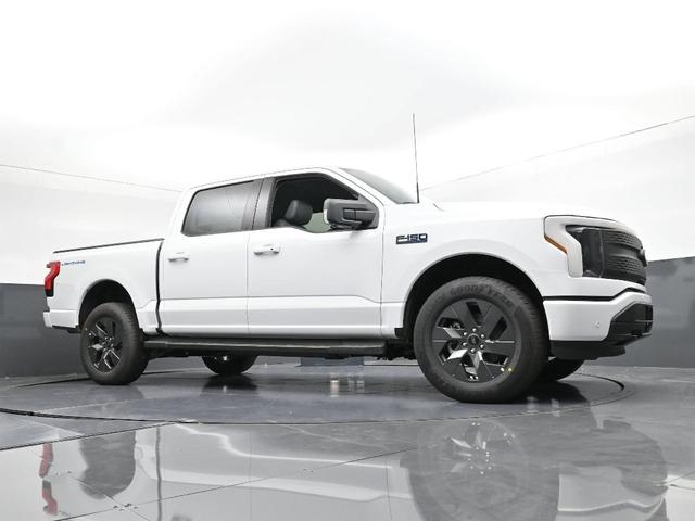 Photo of 2025 Oxford White Ford F-150 Lightning