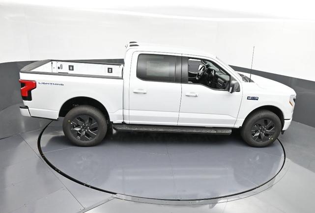 Photo of 2025 Oxford White Ford F-150 Lightning