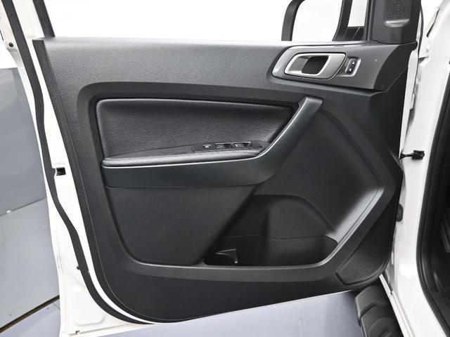 Photo of 2020 White Platinum Ford Ranger