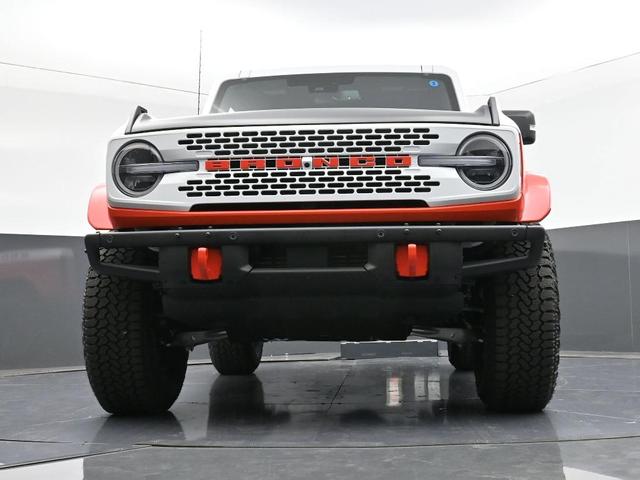 Photo of 2025 Oxford White Ford Bronco