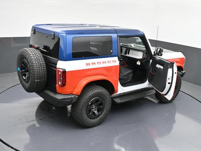 Photo of 2025 Oxford White Ford Bronco