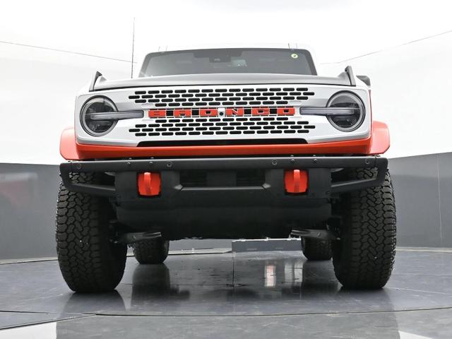 Photo of 2025 Oxford White Ford Bronco