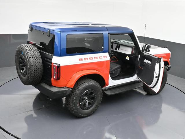 Photo of 2025 Oxford White Ford Bronco
