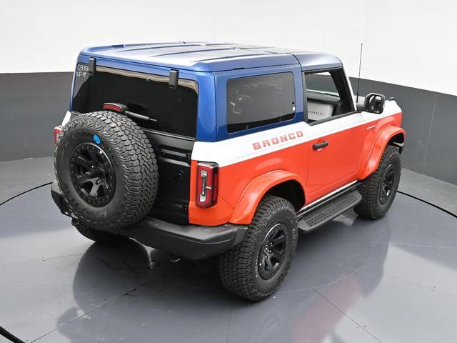 Photo of 2025 Oxford White Ford Bronco