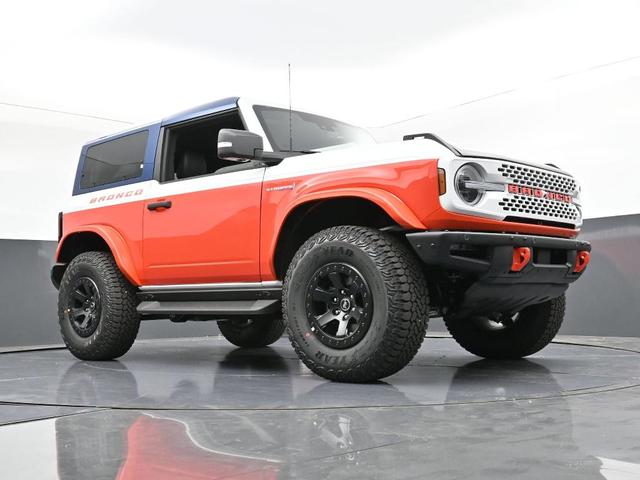 Photo of 2025 Oxford White Ford Bronco