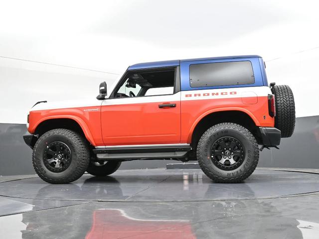 Photo of 2025 Oxford White Ford Bronco