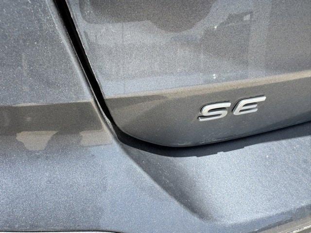 Photo of 2024 Platinum Gray Metallic Volkswagen Taos
