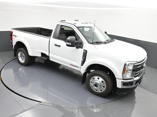 Photo of 2026 Oxford White Ford F-450