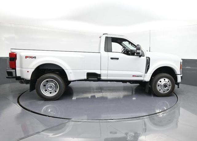 Photo of 2026 Oxford White Ford F-450