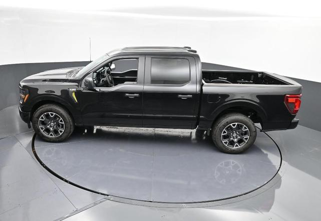 Photo of 2025 Agate Black Metallic Ford F-150