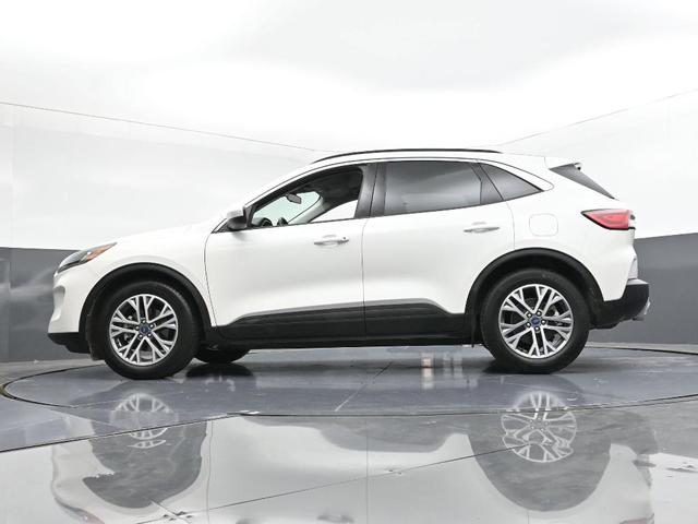 Photo of 2022 Star White Ford Escape