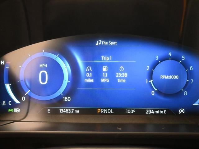 Photo of 2022 Star White Ford Escape