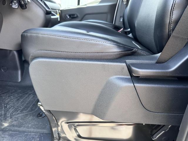 Photo of 2024 Oxford White Ford Transit-150