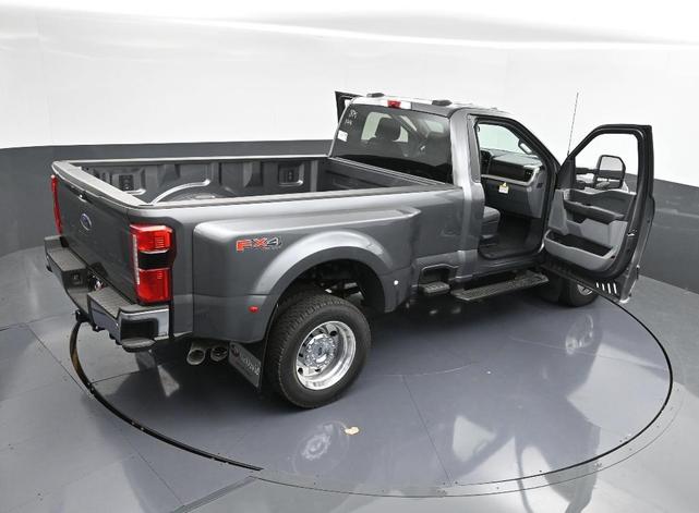 Photo of 2025 Carbonized Gray Metallic Ford F-450