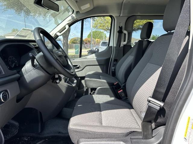 Photo of 2025 Oxford White Ford Transit-350