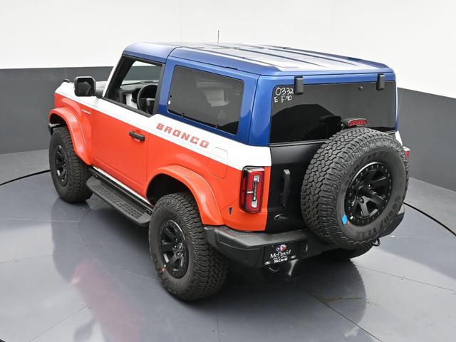 Photo of 2025 Oxford White Ford Bronco