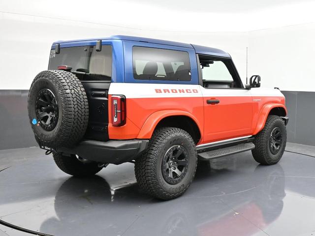 Photo of 2025 Oxford White Ford Bronco