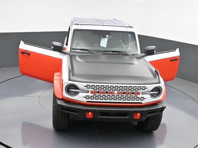 Photo of 2025 Oxford White Ford Bronco