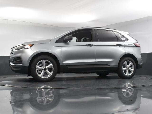 Photo of 2024 Iconic Silver Metallic Ford Edge