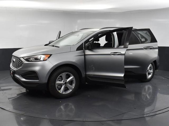Photo of 2024 Iconic Silver Metallic Ford Edge