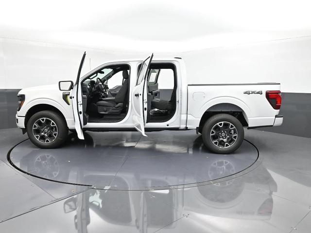 Photo of 2025 Oxford White Ford F-150