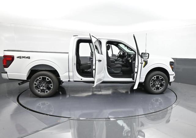 Photo of 2025 Oxford White Ford F-150