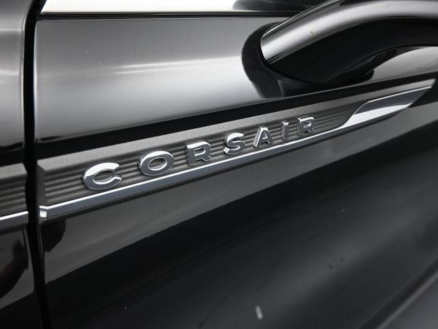 Photo of 2022 Infinite Black Metallic Lincoln Corsair