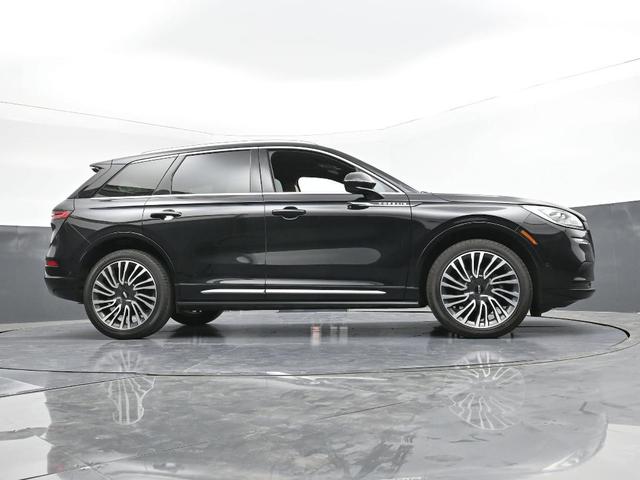 Photo of 2022 Infinite Black Metallic Lincoln Corsair