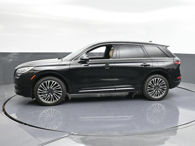 Photo of 2022 Infinite Black Metallic Lincoln Corsair