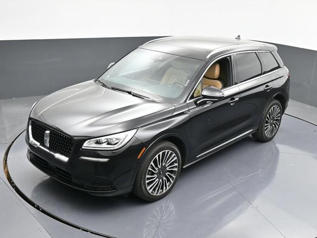 Photo of 2022 Infinite Black Metallic Lincoln Corsair
