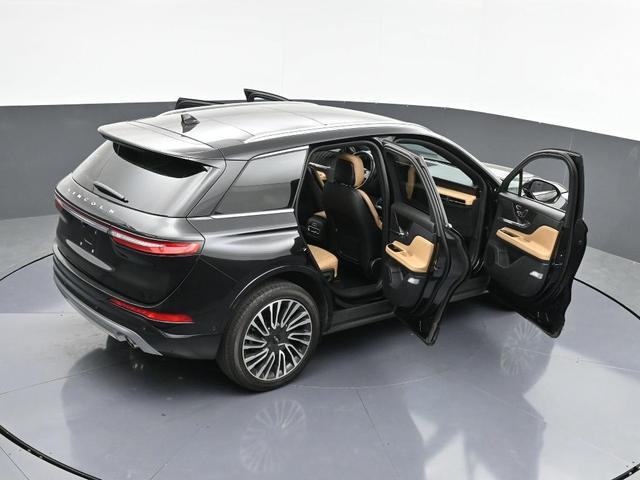 Photo of 2022 Infinite Black Metallic Lincoln Corsair
