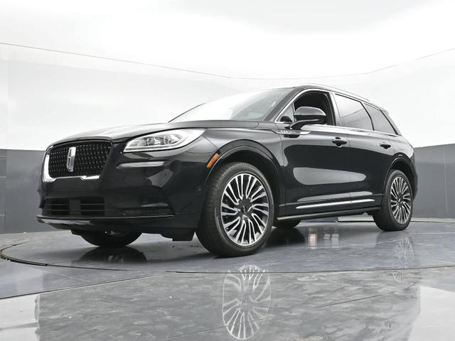 Photo of 2022 Infinite Black Metallic Lincoln Corsair