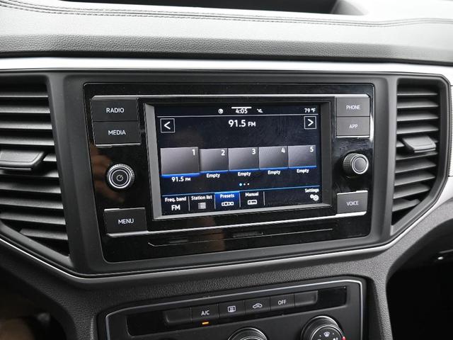 Photo of 2021 Deep Black Pearl Effect Volkswagen Atlas Cross Sport