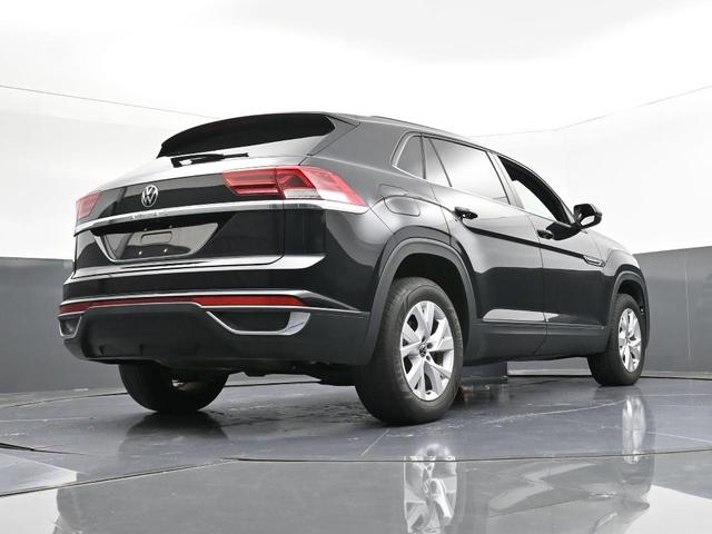 Photo of 2021 Deep Black Pearl Effect Volkswagen Atlas Cross Sport