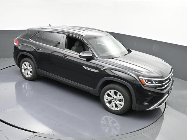 Photo of 2021 Deep Black Pearl Effect Volkswagen Atlas Cross Sport