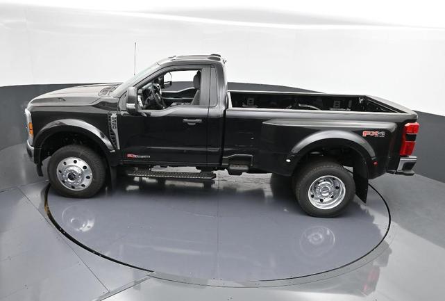 Photo of 2025 Agate Black Metallic Ford F-450