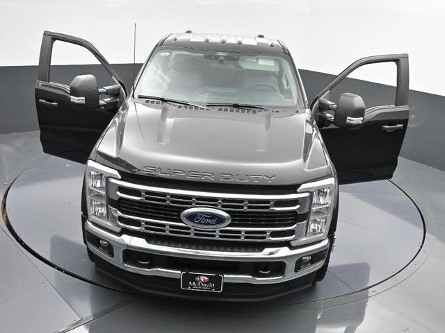 Photo of 2025 Agate Black Metallic Ford F-450