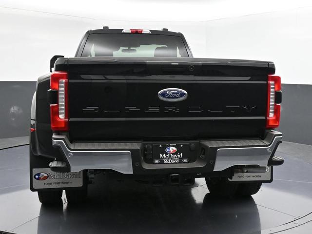 Photo of 2025 Agate Black Metallic Ford F-450