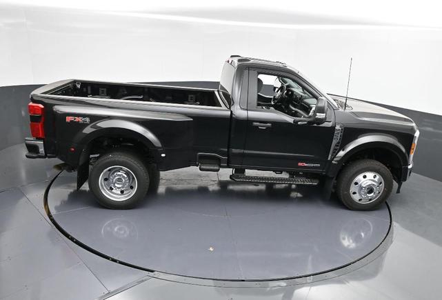 Photo of 2025 Agate Black Metallic Ford F-450