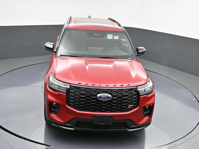 Photo of 2025 Rapid Red Metallic Tinted Clearcoat Ford Explorer