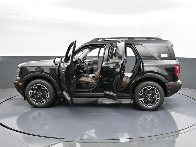 Photo of 2025 Shadow Black Ford Bronco Sport