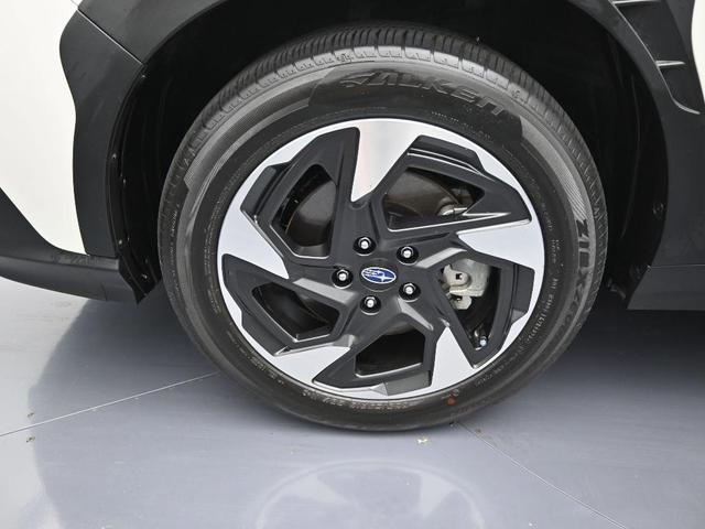 Photo of 2024 Crystal White Pearl Subaru Crosstrek