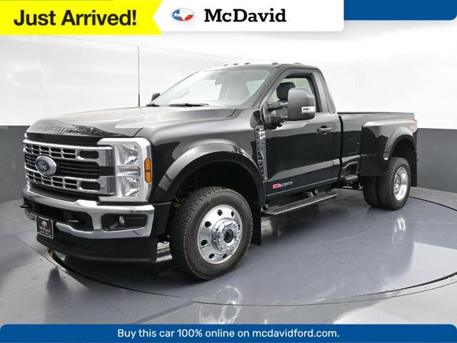 Photo of 2025 Agate Black Metallic Ford F-450