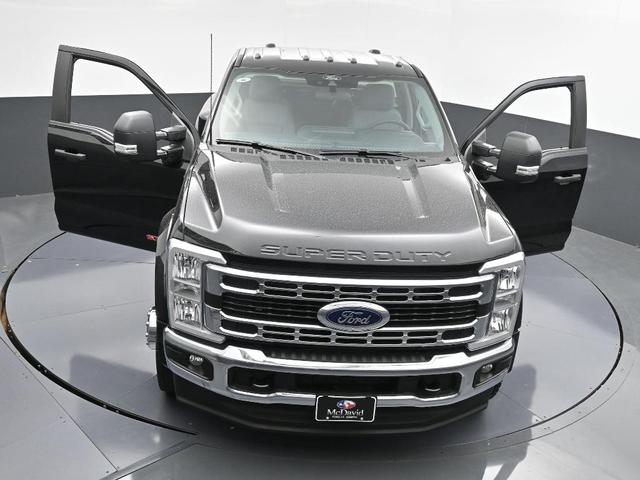 Photo of 2025 Agate Black Metallic Ford F-450