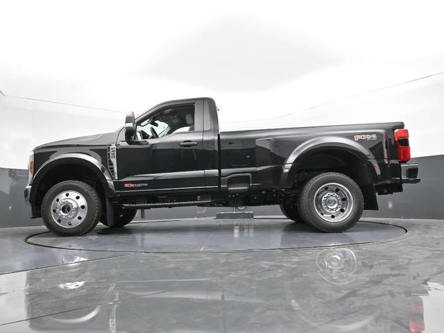 Photo of 2025 Agate Black Metallic Ford F-450