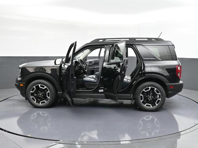 Photo of 2023 Shadow Black Ford Bronco Sport