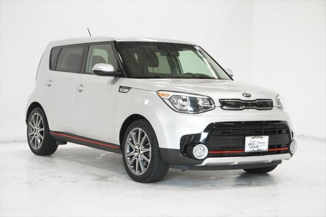 Photo of 2018 Bright Silver Kia Soul